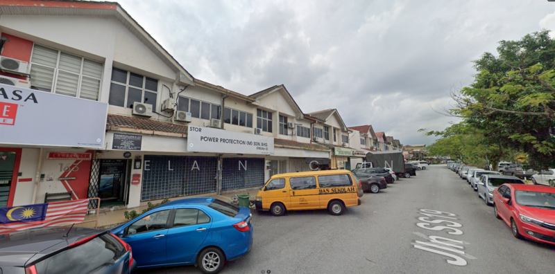 For Rent - Subang Jaya SS19 2 Storey Shop for Rent (Corner)