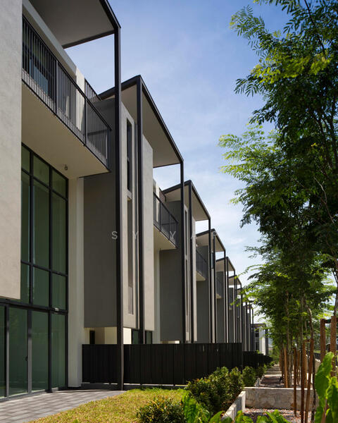 Untuk Dijual - 3-storey Terraced House at The Mansions