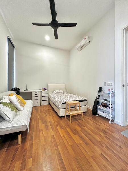 Untuk Dijual - FACING OPEN Double Storey Semi D Eco Majestic