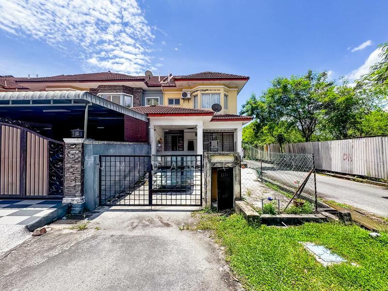 End Lot Double Storey Bandar Seri Ehsan Banting