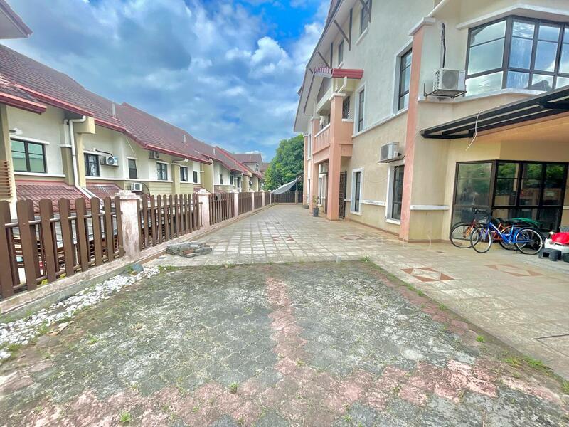 END LOT 2.5 Storey Superlink Presint 16 PUTRAJAYA