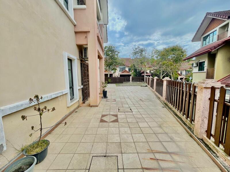 END LOT 2.5 Storey Superlink Presint 16 PUTRAJAYA