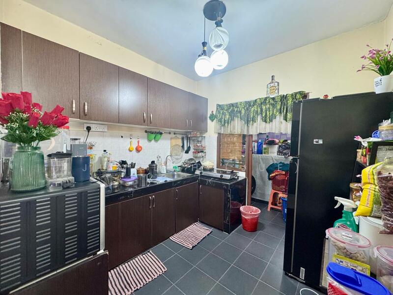 Laksamana Puri Condo Batu Caves, Gombak Selangor.