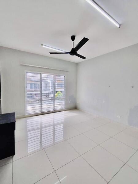 Untuk Disewa - Taman Ruby Dengkil