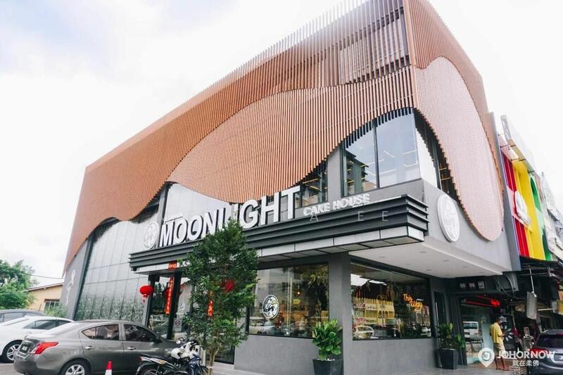 For Sale - Johor Bahru Taman Pelangi Nice Design 3 Storey Shop Office Hot Area