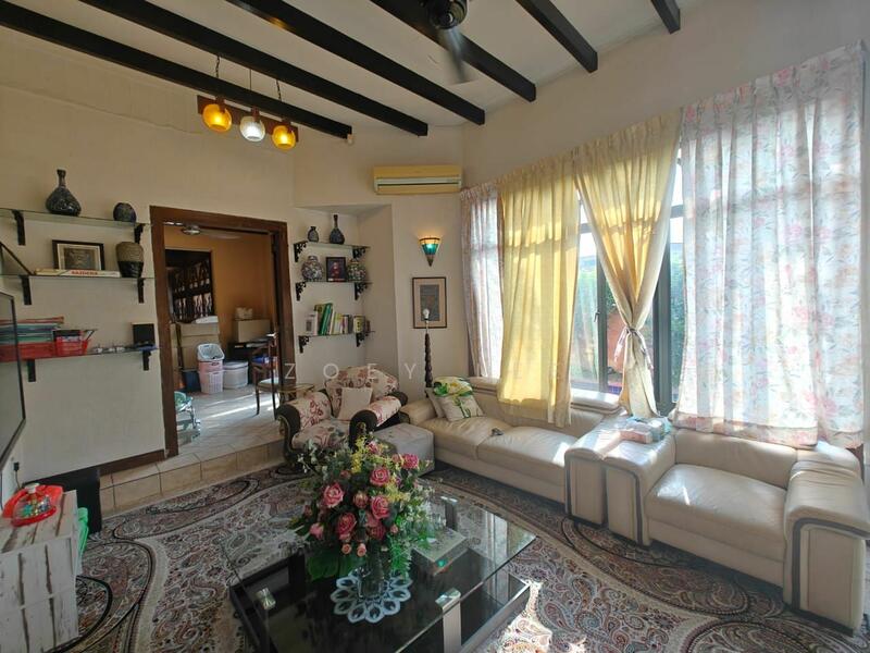 Untuk Dijual - Bungalow at Taman Kolam Air