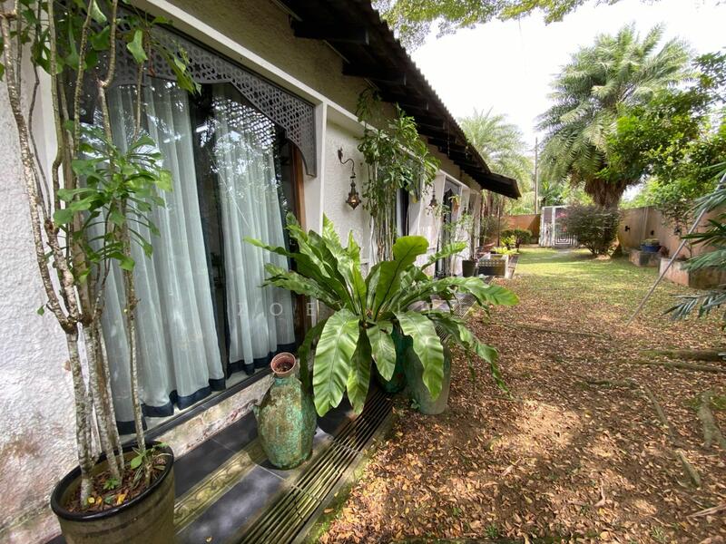 Untuk Dijual - Bungalow at Taman Kolam Air