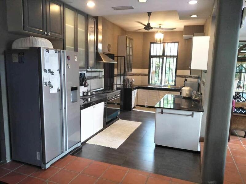 Untuk Dijual - Bungalow at Taman Kolam Air