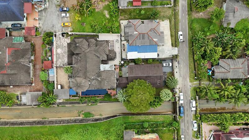 Untuk Dijual - Bungalow at Taman Kolam Air