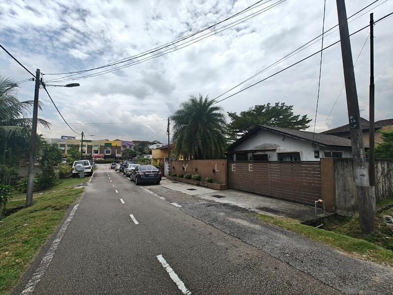 Untuk Dijual - Bungalow at Taman Kolam Air