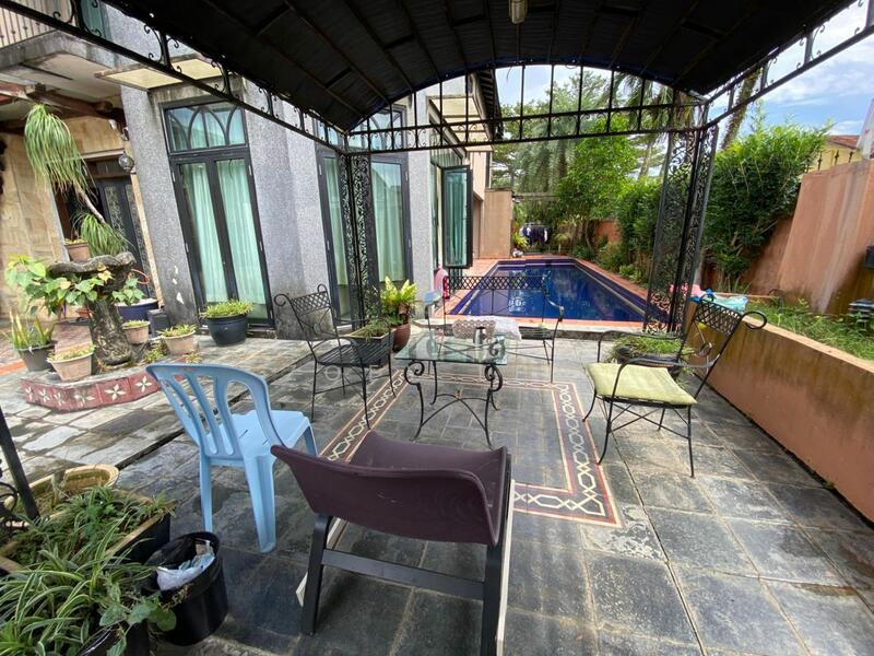 Untuk Dijual - Bungalow at Taman Kolam Air