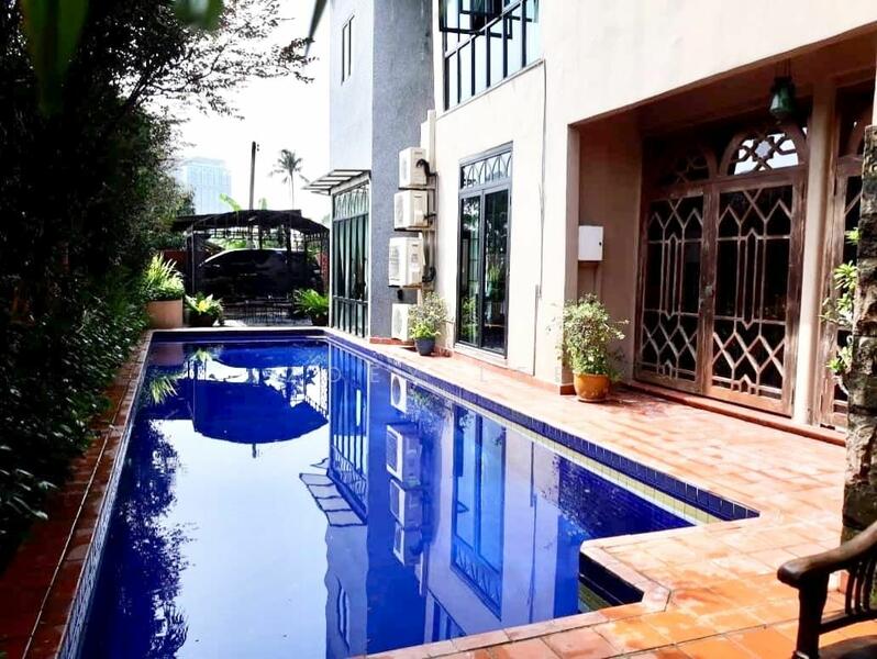 Untuk Dijual - Bungalow at Taman Kolam Air