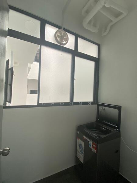 For Rent - Traders Park