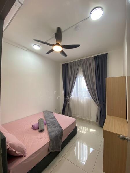 For Rent - Traders Park