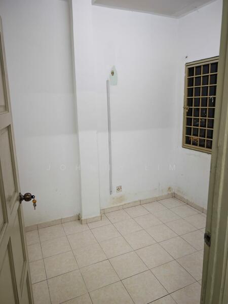 Untuk Disewa - Teratai Mewah Apartment Block 4 & 6