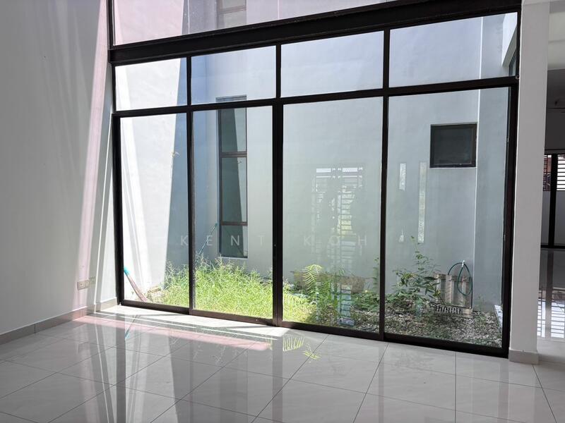 Untuk Disewa - Taman Laguna