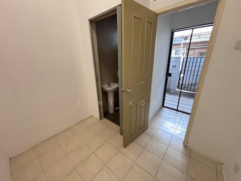 Untuk Disewa - Taman Laguna