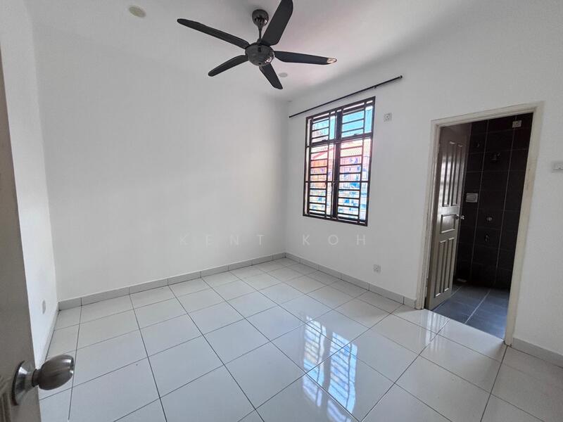 Untuk Disewa - Taman Laguna