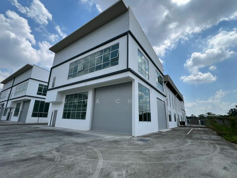 Untuk Disewa - Taman Impian Emas Detached Factory Corner