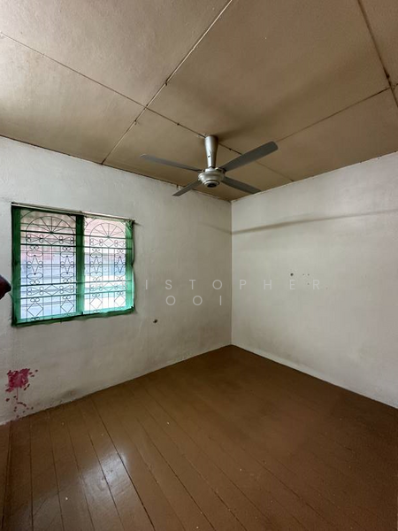 Untuk Dijual - Seberang Jaya 2 Storey Terrace Corner withBig Land