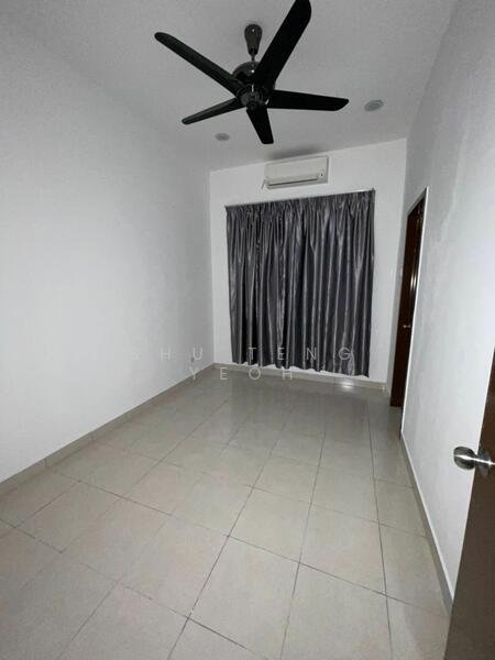 Untuk Disewa - 2-storey Terrace House at Bandar Puncak Alam