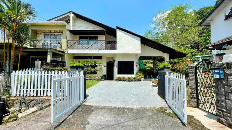 For Sale - Taman Melawati Semi Detaced House End Lot