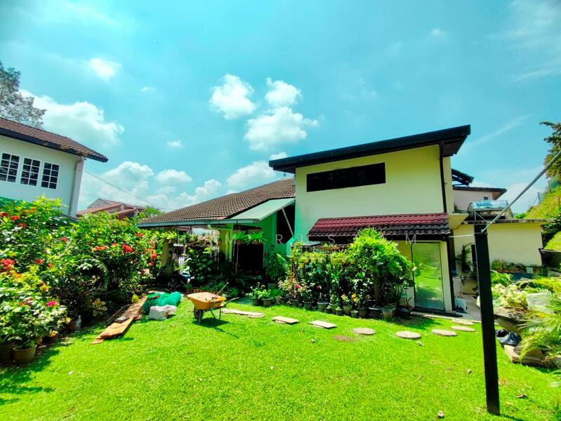 For Sale - Taman Melawati Semi Detaced House End Lot
