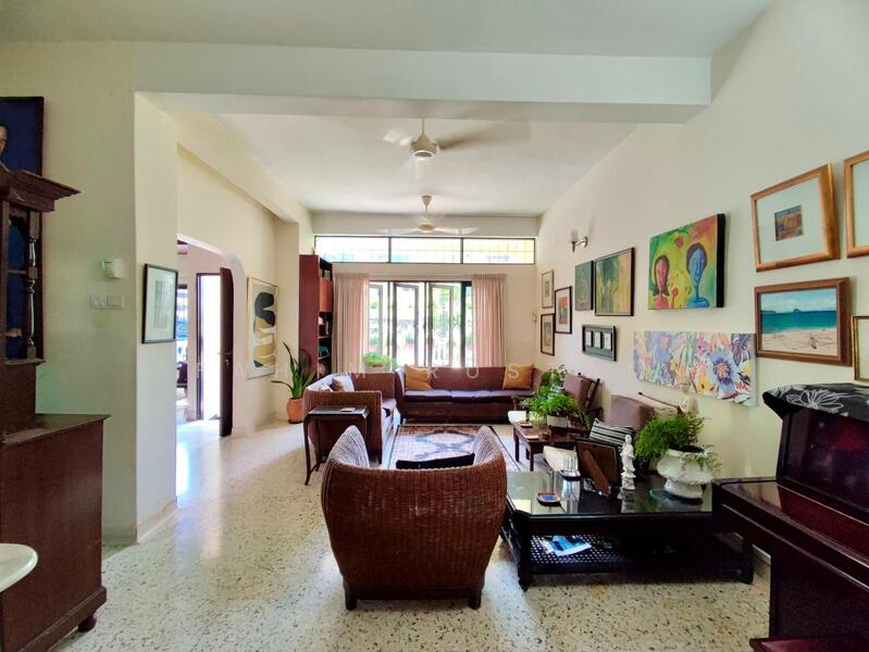 For Sale - Taman Melawati Semi Detaced House End Lot