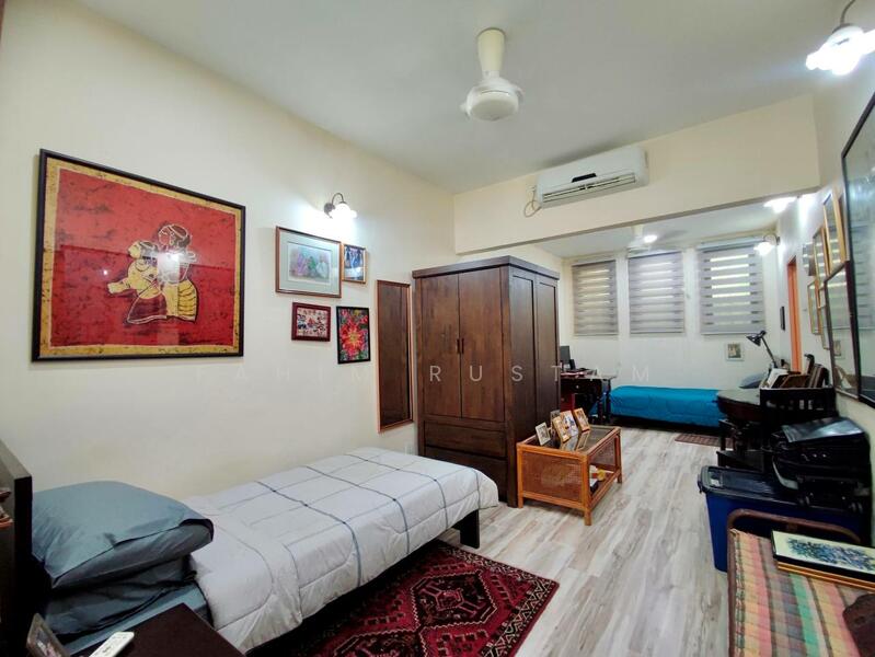 For Sale - Taman Melawati Semi Detaced House End Lot