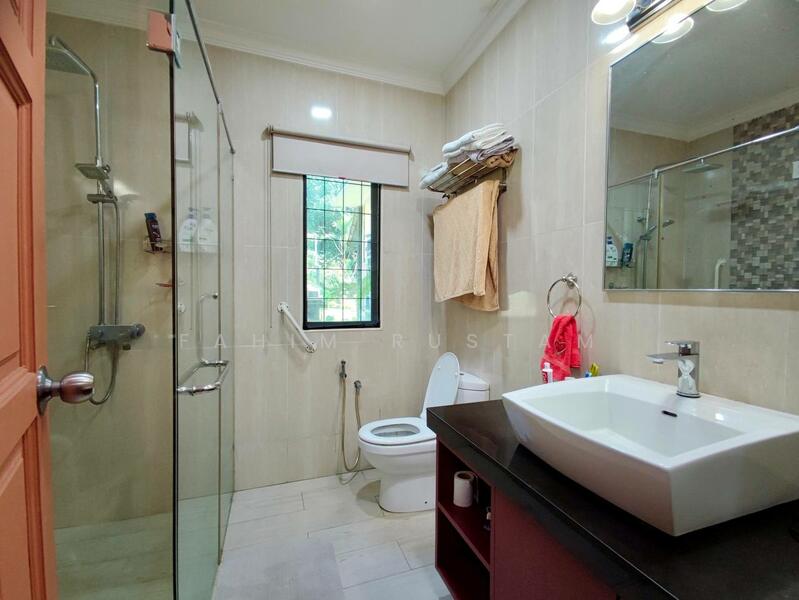 For Sale - Taman Melawati Semi Detaced House End Lot