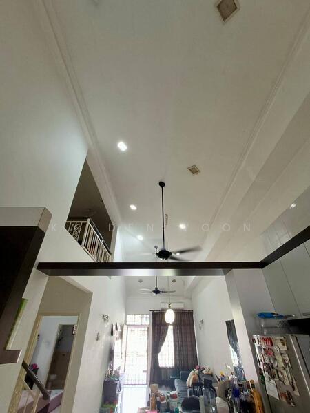 For Sale - Molek 1.5 Storey Terrace House