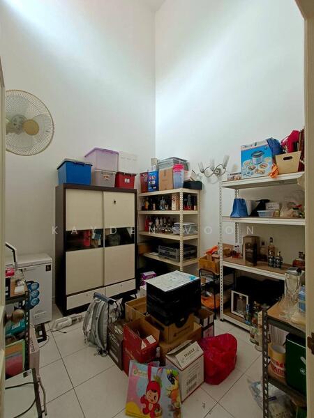 For Sale - Molek 1.5 Storey Terrace House