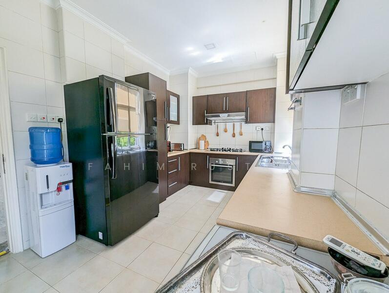 For Rent - Vila Mutiara