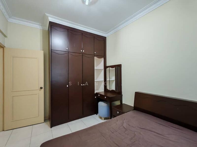 Untuk Dijual - Gold Coast Resort Condominium