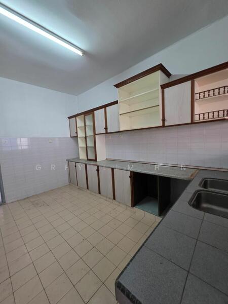 For Rent - 2-storey Terrace House at Bandar Utama 3