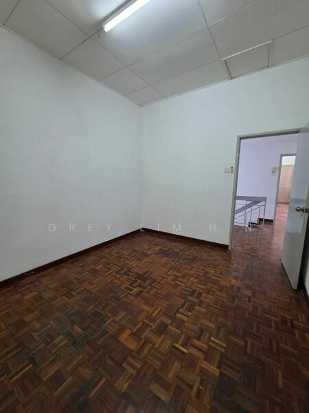 For Rent - 2-storey Terrace House at Bandar Utama 3