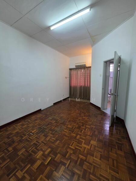 For Rent - 2-storey Terrace House at Bandar Utama 3