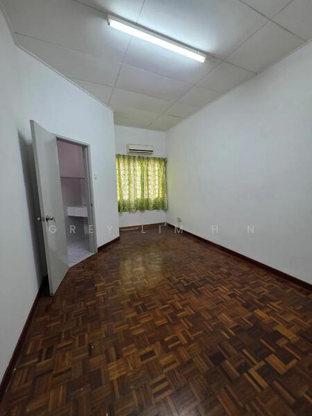 For Rent - 2-storey Terrace House at Bandar Utama 3