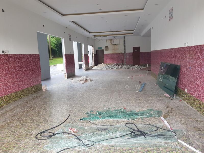 For Sale - 13/11/2025 BANK LELONG 3-storey SHOP at Ascotte Boulevard Condo @ Bandar Rinching, SEMENYIH