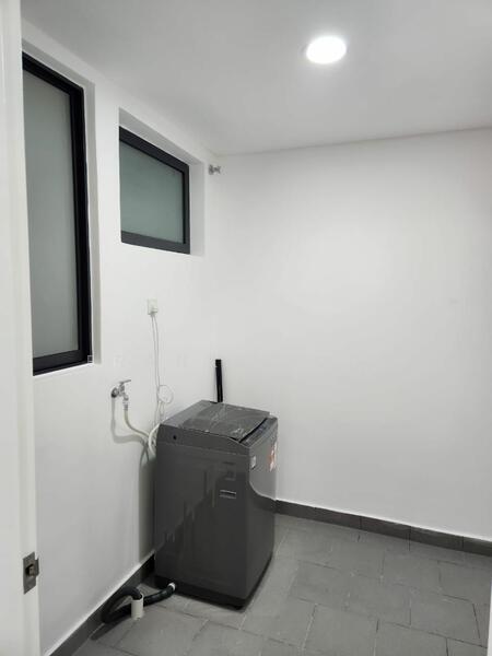 For Rent - The Legacy OUG