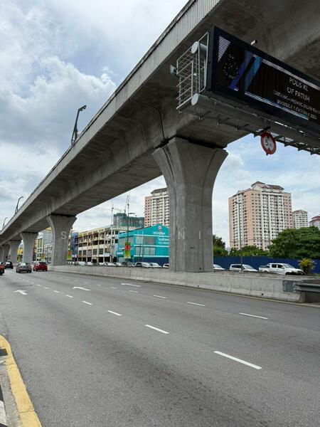 For Rent - Shoplot Office Mezzanine & 1st Floor Basic Unit Painted Jalan Ipoh