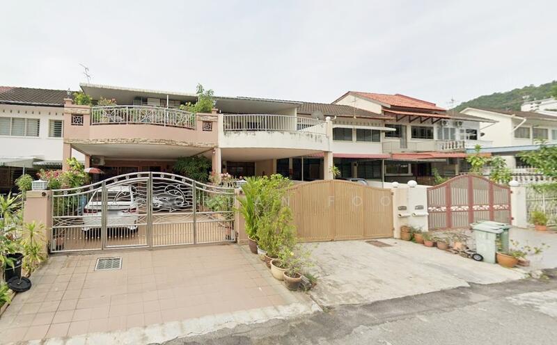 For Sale - Island park Solok Tembaga