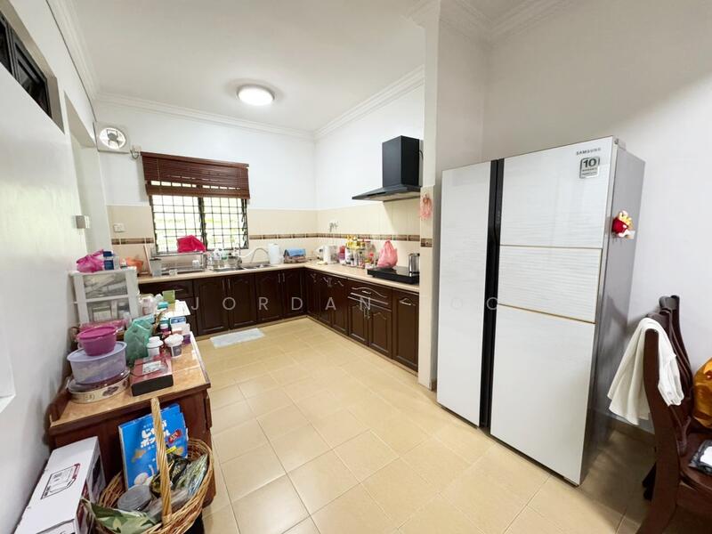 For Sale - Island park Solok Tembaga