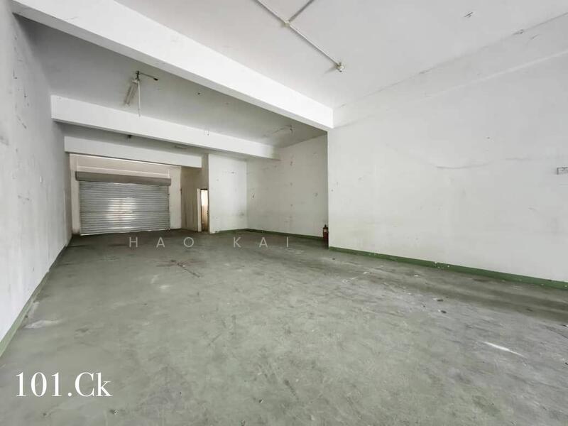 For Sale - Klang Bandar Putera 2 (Facing Mainroad 2storey Shop 22x70)