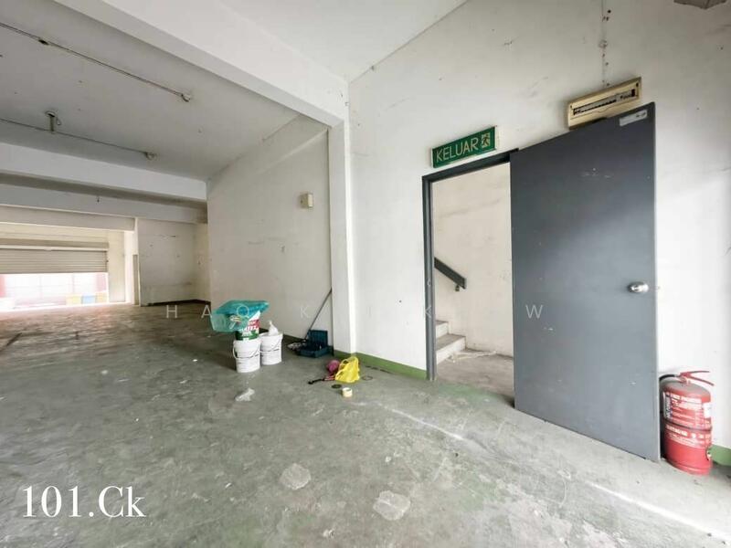 For Sale - Klang Bandar Putera 2 (Facing Mainroad 2storey Shop 22x70)