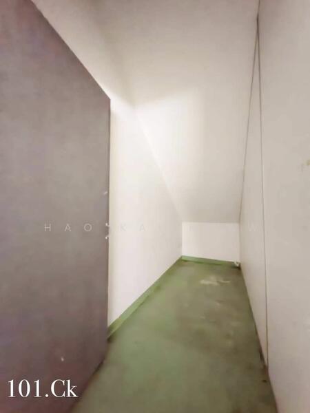 For Sale - Klang Bandar Putera 2 (Facing Mainroad 2storey Shop 22x70)