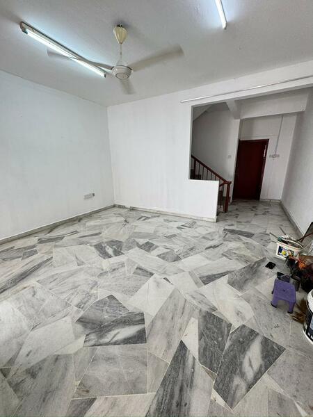 Untuk Disewa - (Partly Furnished + Good Condition) 3 Sty Taman Cheras Utama @ Cheras