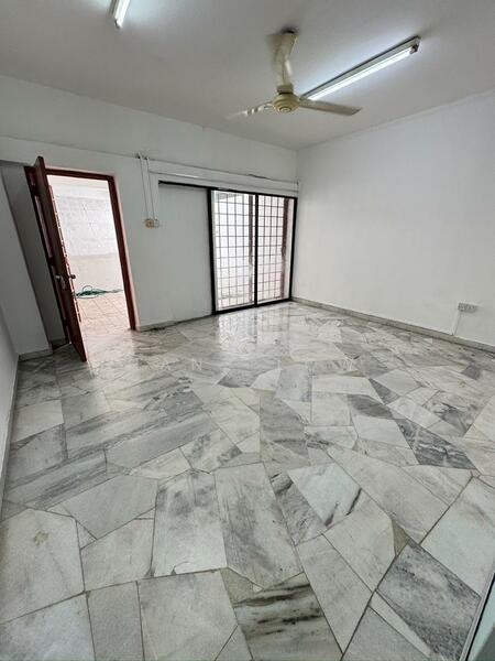 Untuk Disewa - (Partly Furnished + Good Condition) 3 Sty Taman Cheras Utama @ Cheras