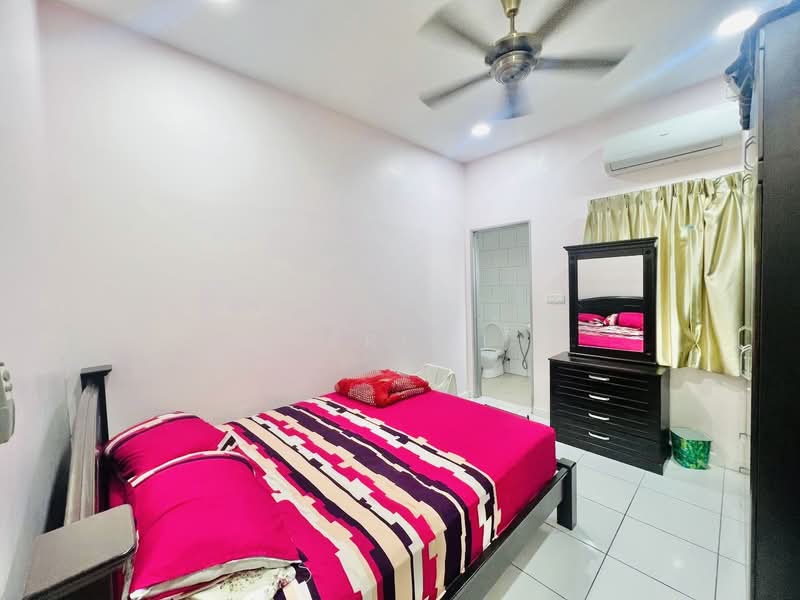 Rumah Teres 2-Tingkat untuk Disewa di Kuala Selangor (Selangor) - Erin Yusof - Bedroom - PropertyGuru.com.my