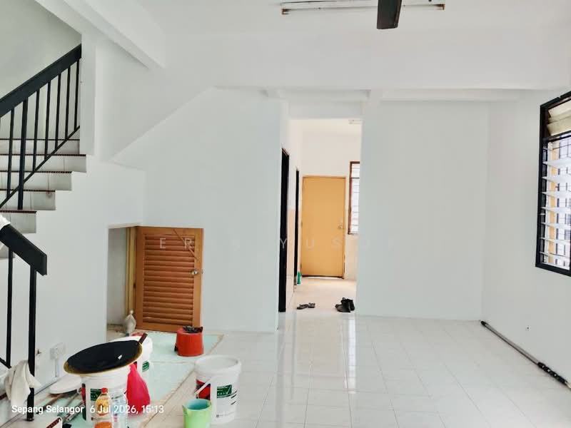 Flat for Sale at Taman Dahlia (Bandar Baru Salak Tinggi) - Erin Yusof - Interior - PropertyGuru.com.my